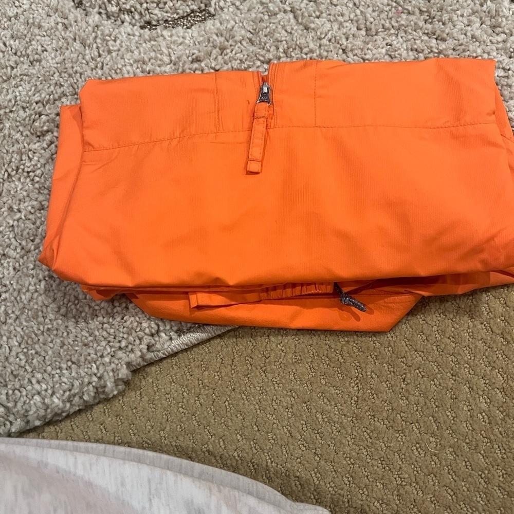 NikeGolf Orange and White Jacket, XL - Picture 9 of 9